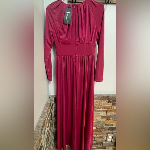 Burgundy Pleated Cutout Long Sleeve Elegant Maxi Dress - Picture 6 of 8